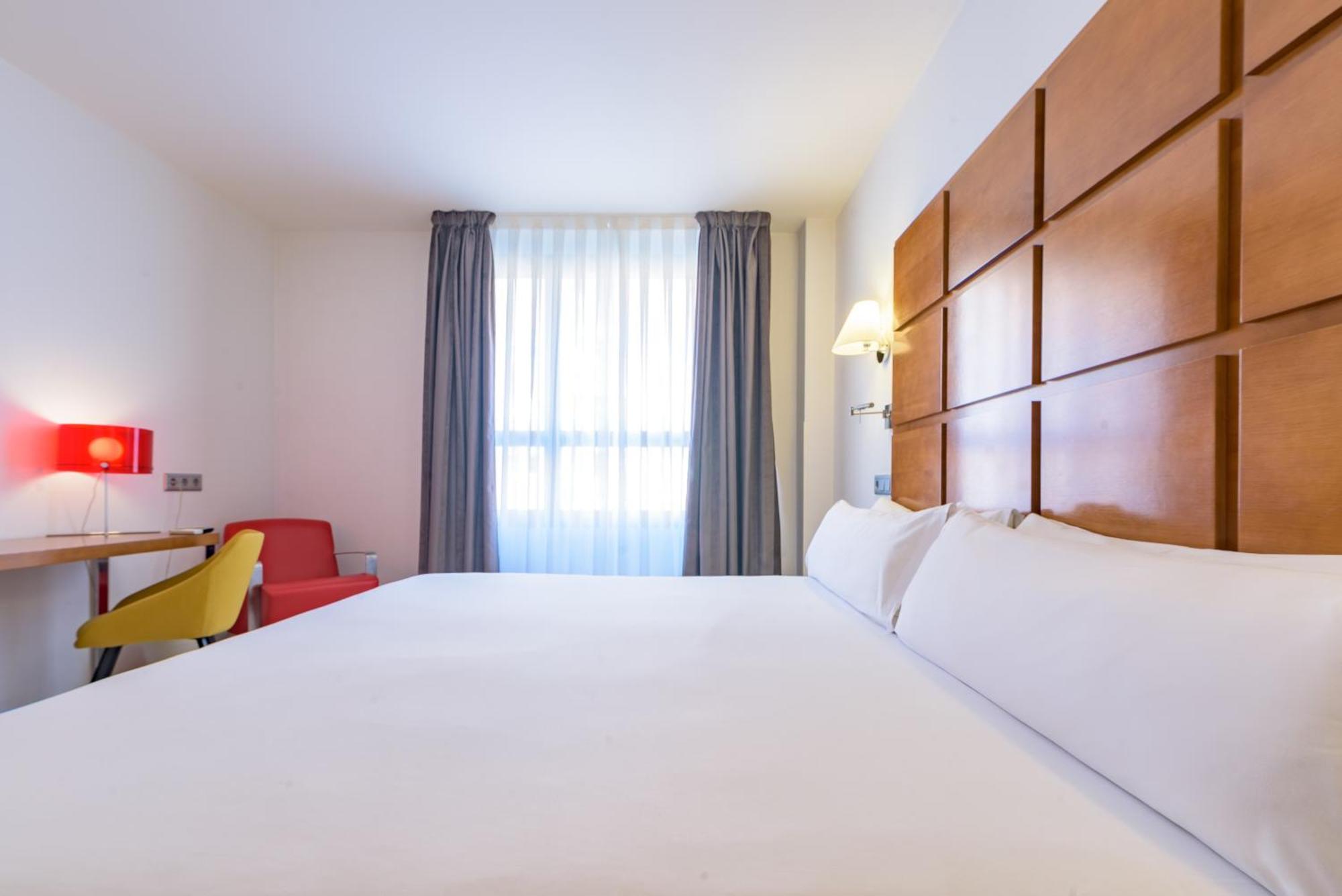 Hotel Zentral Ave 萨拉戈萨 外观 照片